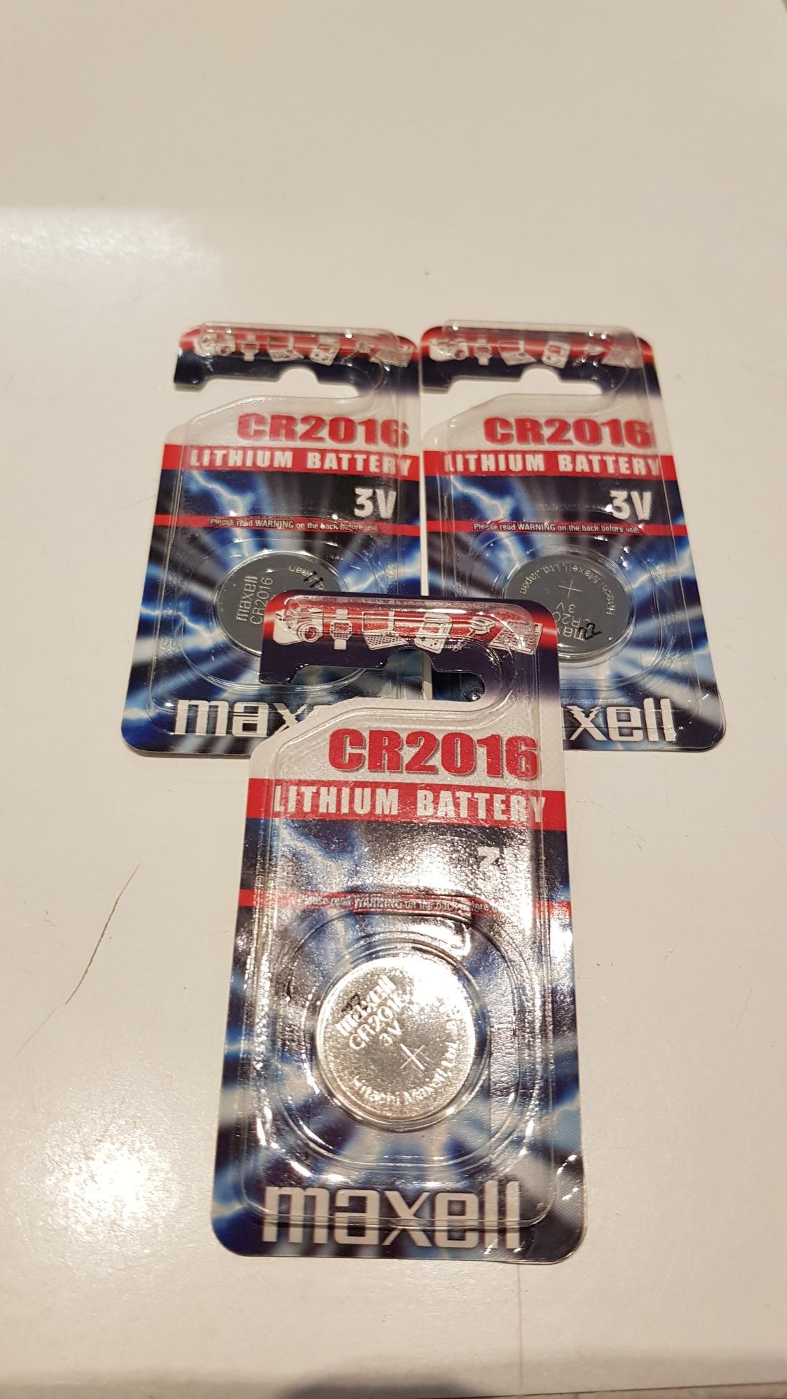 cr2016_b_lium_maxell