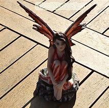 fee_assoupie_sur_rocher_28x37cm