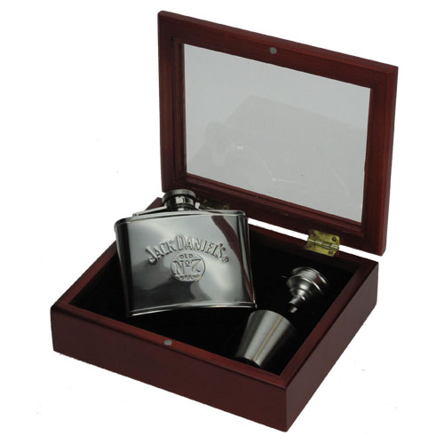 jack_daniel_s_flask__funnel___shot_cup_wooden_box_ttc800107